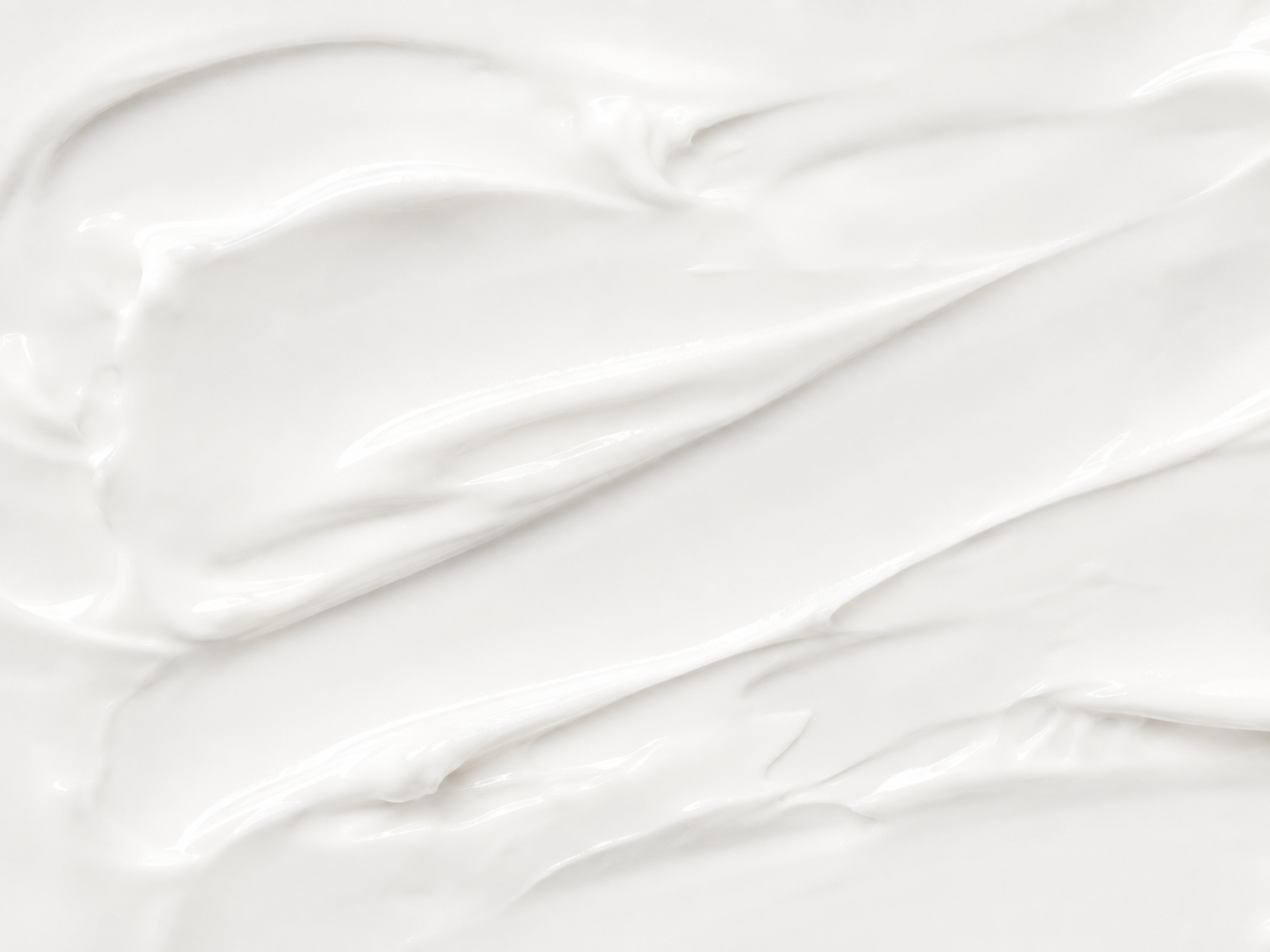 Zachte witte crèmetextuur van de SUPER AM BioRetinol moisturizer