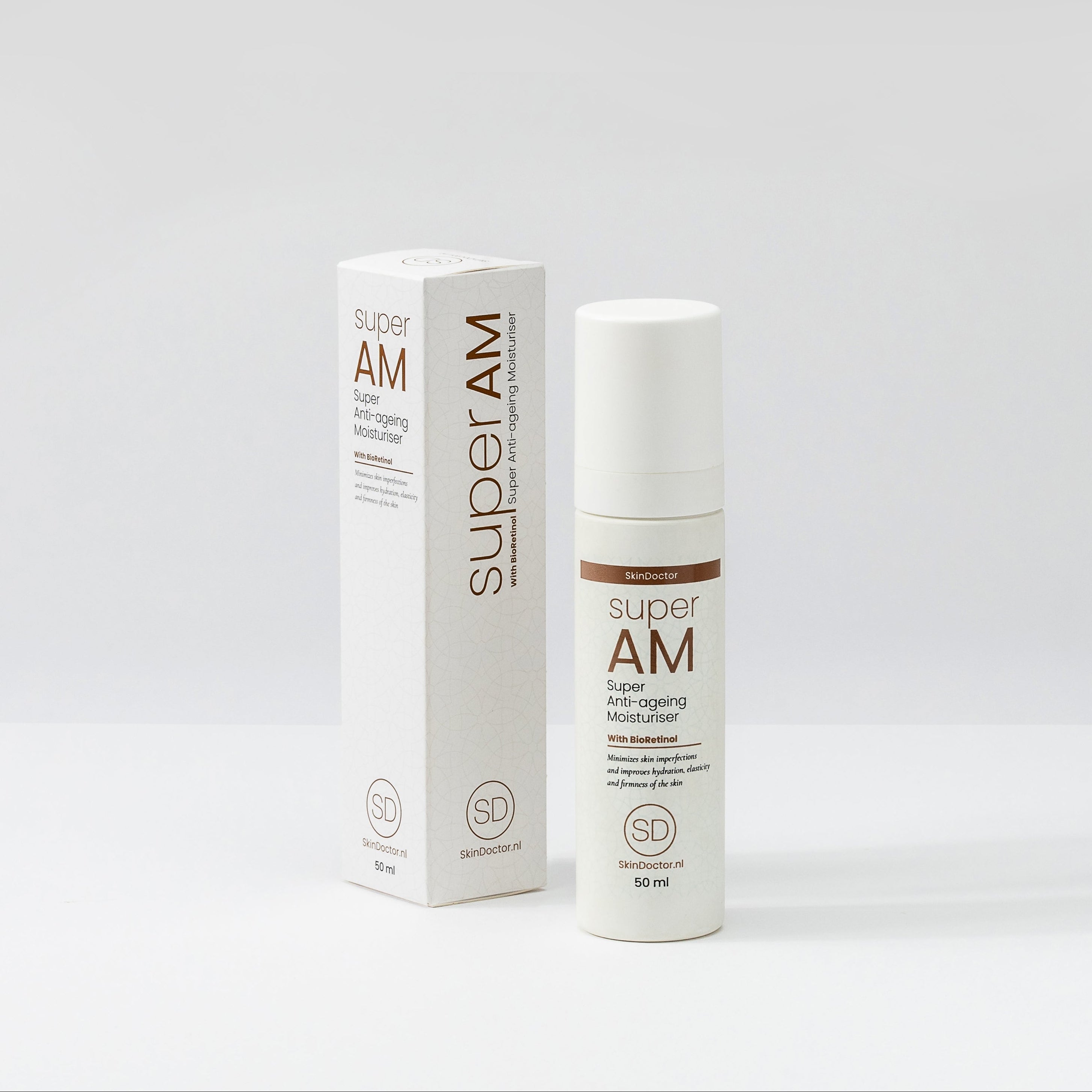 SUPER AM BioRetinol moisturizer verpakking